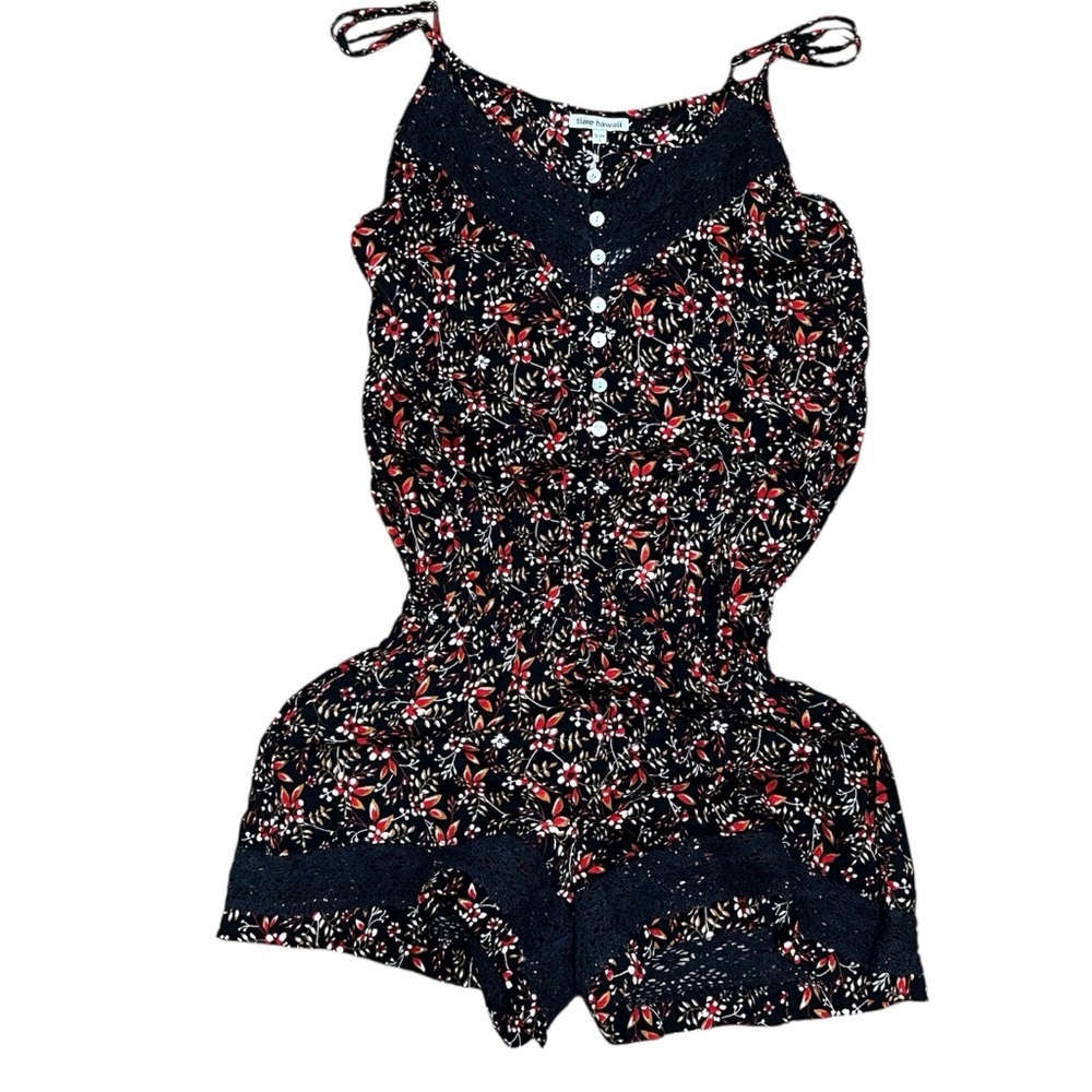 TIARE HAWAII NWT Moody Floral Lacey Romper Size S/M